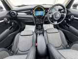 ☆タッチパネルモニター☆アップルカープレイ☆リヤカメラ☆Bluetooth