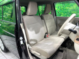 運転席シート廻りは使用感も少なく、良好な状態となっています。丁寧に使われていたことがよくわかりますね。