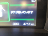 たとえばダイハツのお店にある、たくさんのスマアシ搭載車は、正常に作動する事をしっかり確認します。