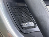 MERIDIANサウンドシステム『コンサートのような臨場感溢れる音響空間を実現します。MERIDIANは英国のプレミアムオーディオブランドです。どうぞ店頭にてご体感ください。』