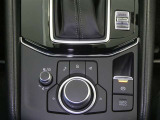 ネッツトヨタ静浜は&rdquo;キレイ&rdquo;にこだわっています。特設サービス工場で、新しく生まれ変わった車!内装・外装の徹底的な掃除、シートを外してニオイの元まで消臭・除菌、見えにくいエンジンルーム内もキレイ!