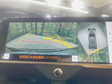 【パノラミックビューモニター】専用のカメラにより、上から見下ろしたような視点で360度クルマの周囲を確認することができます☆死角部分も確認しやすく、狭い場所での切り返しや駐車もスムーズに行えます。