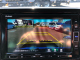 【バックカメラ(3モード)】視点を切り替えて後方を確認でき、駐車や車庫入れも安心です。