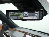 デジタルインナーミラー装備!車両後方のカメラの映像をデジタル補正で視認性を向上させてインナーミラー内に表示します♪視界を遮るものがなく、後席に同乗者がいても後方を確認しやすく安心です♪