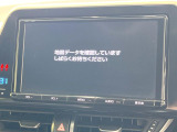 【純正9型ナビ】人気の純正ナビを装備。オーディオ機能も充実しており、Bluetooth接続すればお持ちのスマホやMP3プレイヤーの音楽を再生可能!毎日の運転がさらに楽しくなります!!