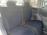 大人でもゆったりとくつろげる車内空間を実現しました。