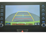 バックガイドモニターで、後方を確認しながら安心して駐車することができます。運転初心者も熟練者も必須の機能ですよ!