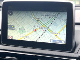 【マツダコネクトナビ】車内の雰囲気にマッチした一体型タイプのナビ。各種車輌設定やBluetooth再生等、様々な機能が楽しめます。直感的なダイヤル操作が可能で、使い勝手も良好です。
