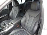 お車の車検や板金等も自社整備工場にて対応致しますので、ご安心下さい。お客様からのご来店、ご連絡をスタッフ一同心よりお待ちしております。