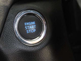 スマートキー装備車なので、キーを取り出さなくてもエンジン始動が可能です。