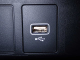 USBをさすことができます!現代的な装備!!