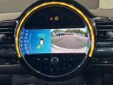 バックカメラ搭載!駐車時も安心ですね!