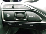 レーダークルーズコントロール♪レーダーとカメラで先行車を認識し、車速に応じた車間距離を保ちながら追従走行を支援します♪ロングドライブを快適にし、高速道路での渋滞やノロノロ運転をサポートします♪
