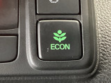 ★ECONスイッチ★ エコドライブを加速しよう!スイッチをONにすると、運転の仕方によるロスを抑え込み燃費をよくするようクルマが頑張ります(*^ー^*)燃費向上にチャレンジ♪