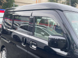 プラスチックバイザーで雨の日も車内換気で気分良くドライブ出来ます