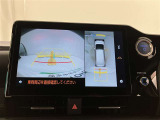 全周囲カメラ付きで車庫入れも安心ですね。