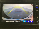 バックでの車庫入れも安心です! リアカメラが付いているバックモニター付のナビを装備しております。操作線もついており距離感も画面から確認できます。