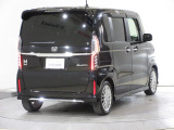 ボディクリーニング後、愛車をピカピカの状態へ保護するコーティング「ブライトパック」がおススメです!水垢がつきにくく、手入れがしやすくなりますよ!いつも愛車をきれいにしておきたい方におススメです。
