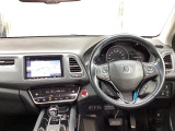 ステアリングスイッチでオーディオ各種操作が可能で、運転に集中できます。安心・安全・快適なドライブをお楽しみいただけます。