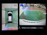 アラウンドビューモニターで車庫入れも空から見ている様に駐車できラクラクです。