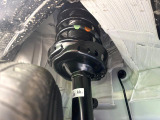 お車を安心してお乗りいただく為には、足回りの定期点検が欠かせません。サービスサポート(有償保証)では無料点検もご提供しており、安心のカーライフをお過ごしいただけるサポート体制が整っています。