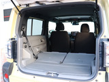 【車屋】として、長く車業界に従事した経験豊富なスタッフが多数在籍しております。