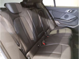 【エアバック】BMWのエアバックやその他の安全装備は、互いに補完しあう事で徹底した安全性を貫きます。万一の事故の際にそれぞれ最適な保護を提供してくれます!