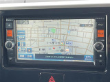 【ナビSD】メーカーオプションの地図SDが付属されています。