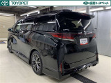 「中古車ハイブリッド保証」付き。ハイブリッド機構を無償で保証します。保証期間は、初度登録年月から10年目まで、またはロングラン保証が終わってから3年間。ただし累計走行距離が20万km以内です。