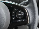 ◆アダプティブクルーズコントロール◆予め設定した車速内でクルマが自動的に加減速。前走車との適切な車間距離を維持しながら追従走行します。【LKAS】車線維持支援システムでステアリング操作を支援。