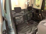 余裕のある運転席ですので、快適なドライブをお楽しみいただけます。