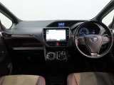 見通しのよいすっきりとした視界で、誰でも運転しやすいです。運転のしやすさは疲れにくさにも繋がりますよ♪