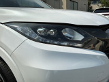 明るくて長寿命のLEDヘッドライト採用
