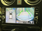 【アラウンドビューモニター】専用のカメラにより、上から見下ろしたような視点で360度クルマの周囲を確認することができます☆死角部分も確認しやすく、狭い場所での切り返しや駐車もスムーズに行えます。