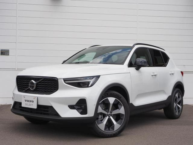 XC40 ウルトラ B4 AWD ダークエディション 4WD