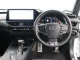 運転席廻りです。