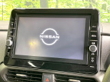 【メーカー純正ナビ】インテリアに溶け込むスタイリッシュな「専用設計」メーカーナビを装備♪視認性や操作性など基本性能にも優れ、より上質なカーライフをお楽しみいただけます。