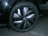 アリア B6 e-4ORCE 4WD 