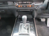 DCT、CVT、従来型のATなど、すべてのトランスミッションの利点を集約し、ロックアップ領域を大幅に拡大し伝達効率の向上とマニュアルトランスミッションのようなダイレクト感を実現した自社製ATです。