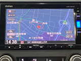 ナビゲーションはフルセグTV、インターナビ対応のGathers純正メモリーナビを搭載しています。Bluetoothオーディオ機能がありますので、スマートフォンなどの音楽も再生できます。