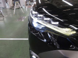 Bi-Beam LEDランプ+ターンランプ+クリアランスランプが付いています。