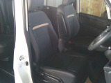 使いやすく見やすい運転席周り