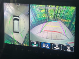 【360&deg;ビューモニター】専用のカメラにより、上から見下ろしたような視点で360度クルマの周囲を確認することができます☆死角部分も確認しやすく、狭い場所での切り返しや駐車もスムーズに行えます。