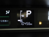 たとえばダイハツのお店にある、たくさんのスマアシ搭載車は、正常に作動する事をしっかり確認します。