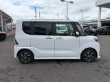 中古車だからこそオススメのボディーコーティング!!ボディ全体を磨く下地処理から丁寧に行い、細かい傷や水垢等の汚れを奇麗にしてから施工いたします!!ビフォー・アフターがハッキリとお判りいただけます!!
