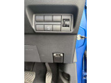 運転席スイッチ画像です。