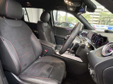 総在庫で700台ほどの取り扱いがございます。当社デモカー使用の車両やメーカーで使用していた車両などもご紹介ができます。新型モデルもお気軽にご相談くださいませ。