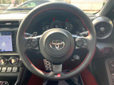 【純正革巻きステアリング】上質な革を使用することで、手にしっかり馴染みとても運転しやすいハンドルです♪