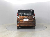 中古車の内外装の状態などをひと目で分かるよう、プロの検査員が実施した「車両検査証明書」をご用意しています。
