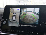 アラウンドモニター搭載で、運転席にいながら、クルマの前後左右の状況を確認可能です